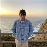 Studente di giurisprudenza impartisce lezioni di diritto